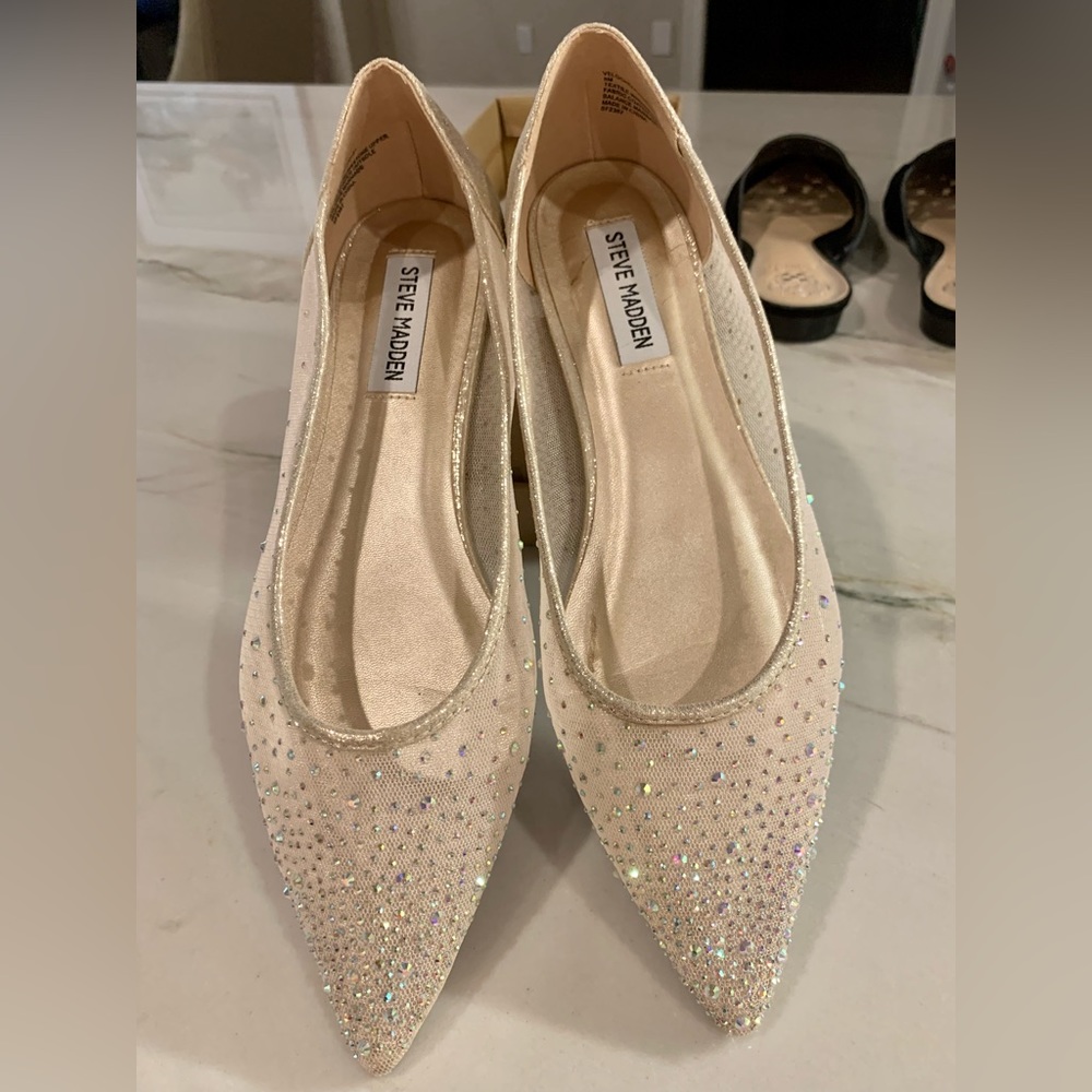 Steve Madden Veloche Gold size 8